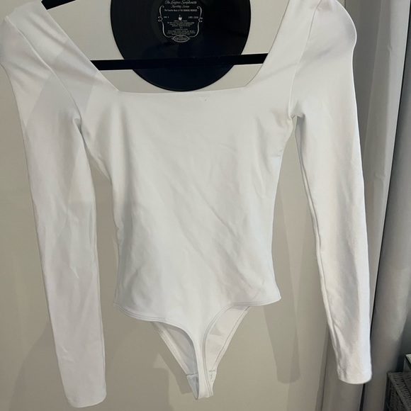 ARITZIA CONTOUR BODYSUIT - Picture 5 of 6